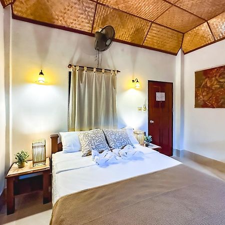 Shanti Lodge Phuket Chalong Esterno foto